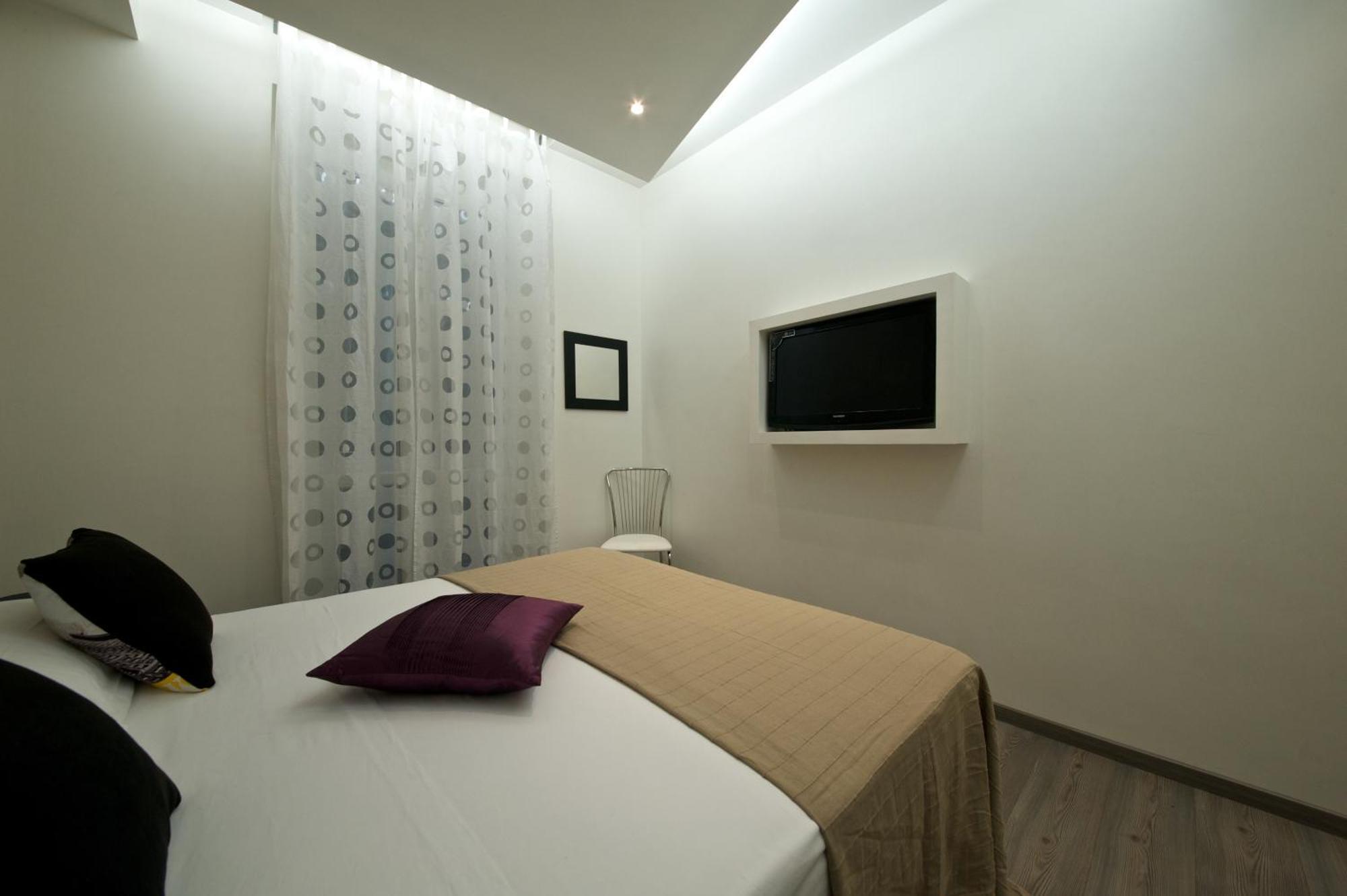 Roma Naif Rooms Szoba fotó